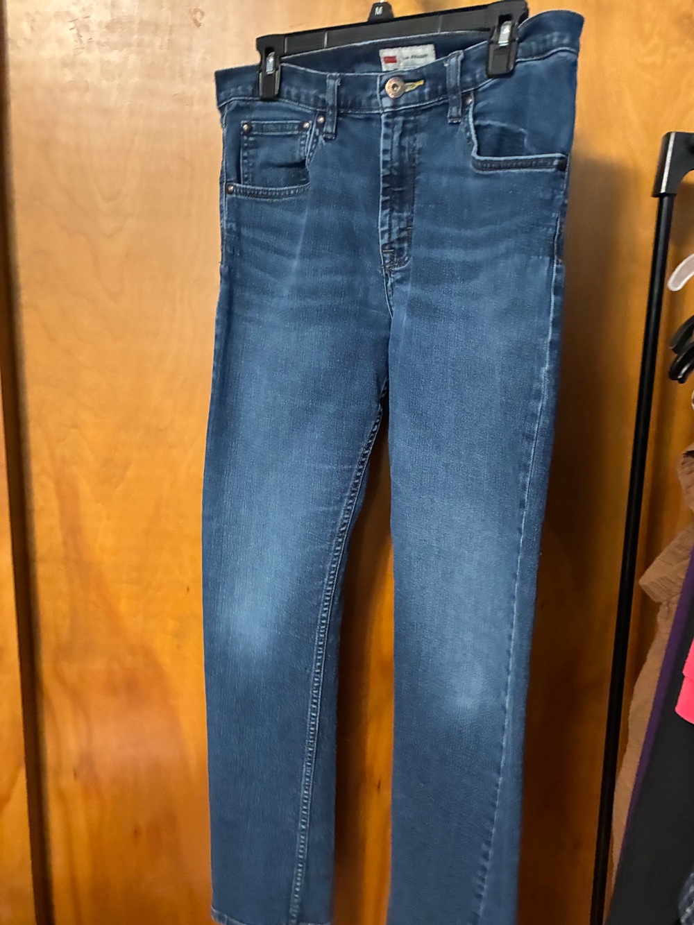 Wrangler Straight Men’s Jeans in Medium Blue Wash 32-32